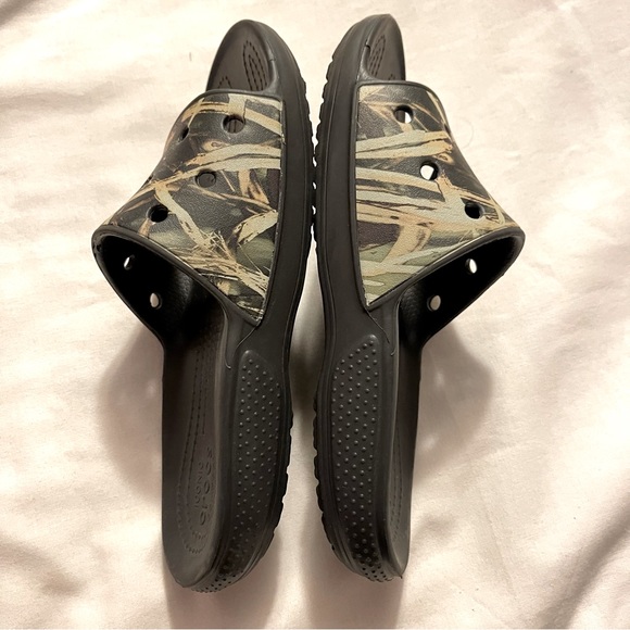 Crocs Classic Realtree max4 Camo black slides sandals - Picture 5 of 7